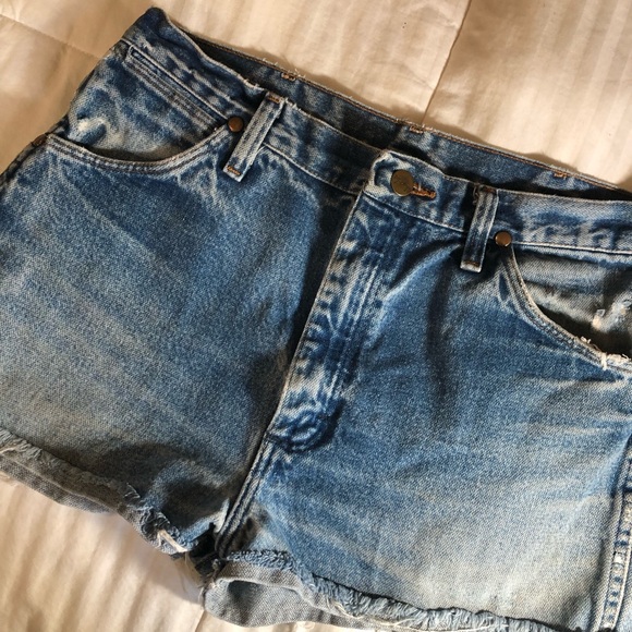 vintage Wrangler Cut offs jean shorts - Picture 2 of 8